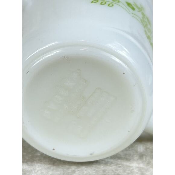 Pyrex Summer Impressions Green Milk Glass Set With 2 Coffee Cups And Creamer - Picture 10 of 12